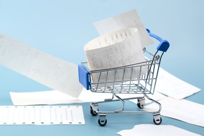 Impact of the Promotion and Popularization of Electronic Invoices in Taiwan Region on Corporate Financial Management
